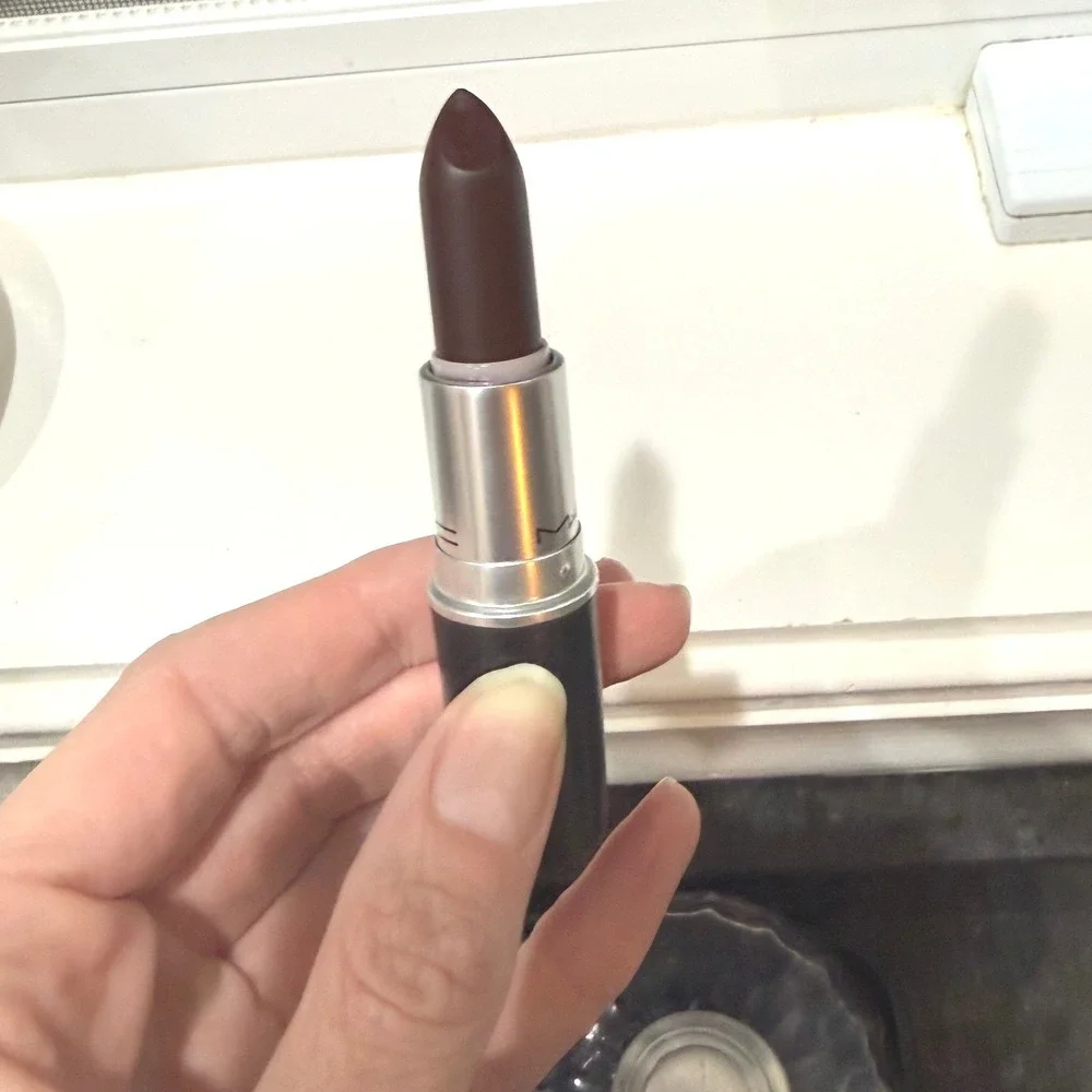 MAC MACximal Retro Matte Lipstick Mixed Media Deep Raisin Plum Matte Retail $25